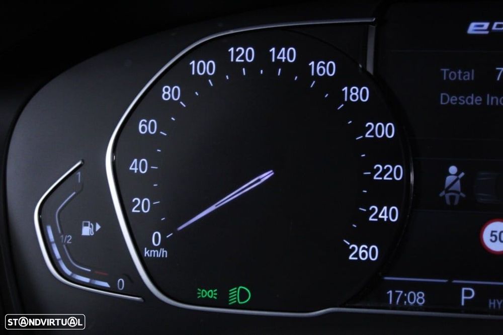 BMW 330 e Touring Auto - 27