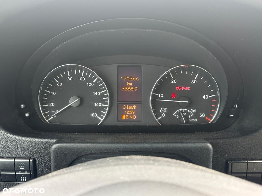 Mercedes-Benz SPRINTER - 18