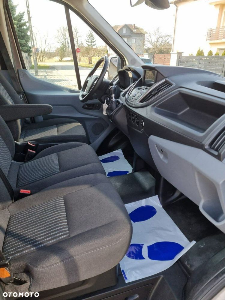 Ford Transit - 11