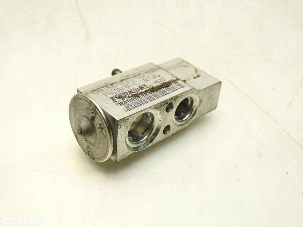 ZAWÓR ROZPRĘŻNY KLIMATYZACJI MERCEDES R W251 3.0 CDI V6 A1648300084 - 3