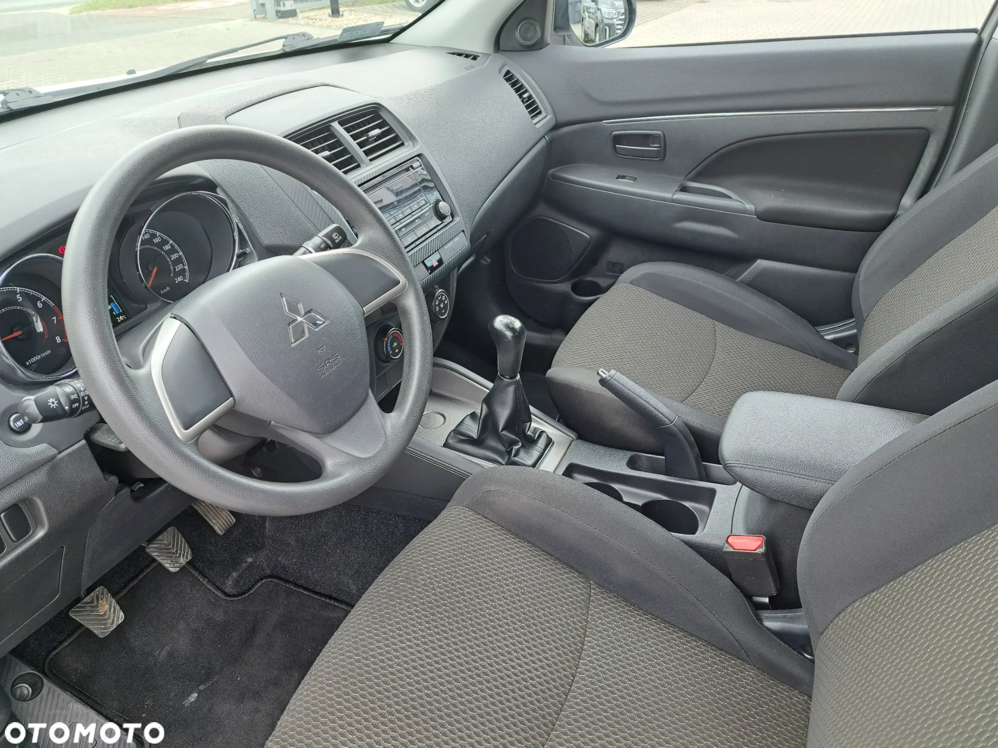 Mitsubishi ASX 1.6 Inform - 7