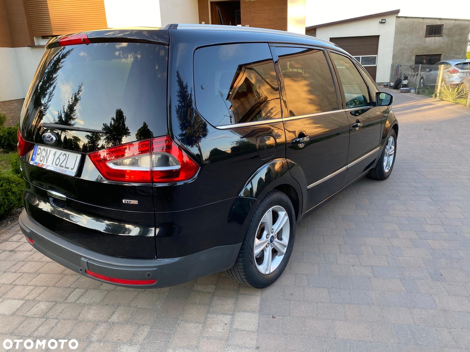 Ford Galaxy 2.0 TDCi Platinium X (Ghia) - 12