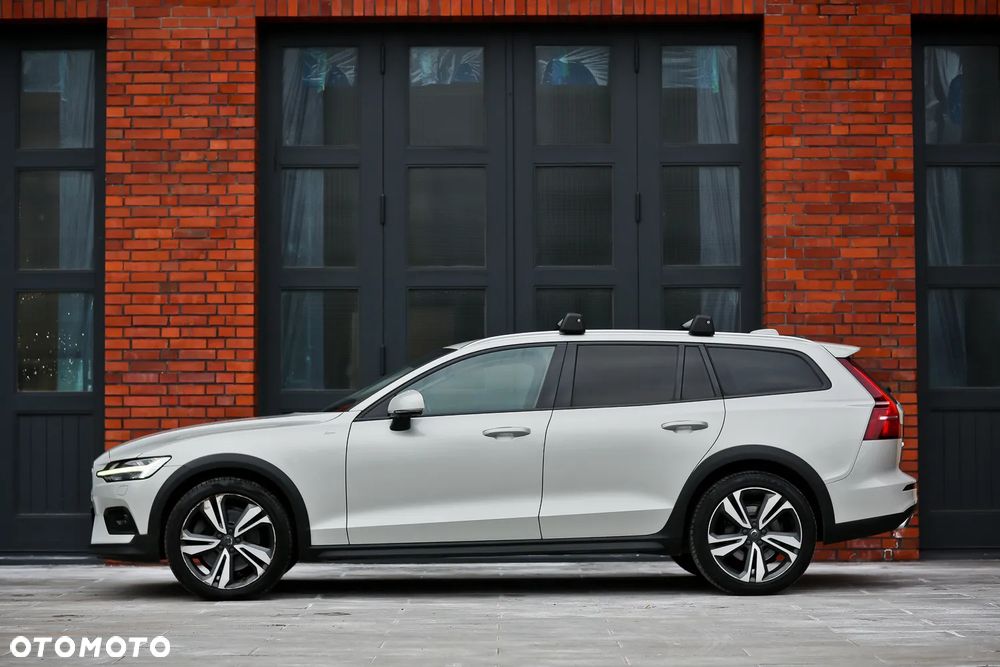Volvo V60 Cross Country D4 AWD Geartronic Pro - 10
