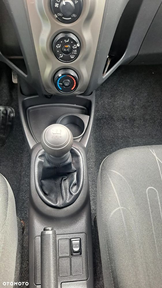 Toyota Yaris 1.0 VVT-i - 20