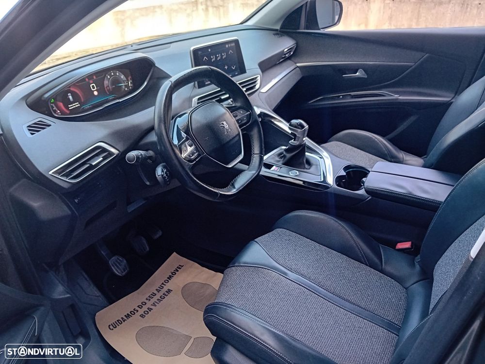 Peugeot 5008 1.2 PureTech Allure - 15