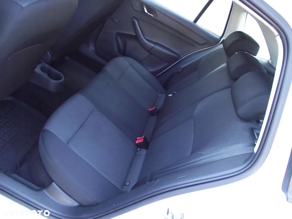 Skoda RAPID 1.4 TDI DPF Active - 20