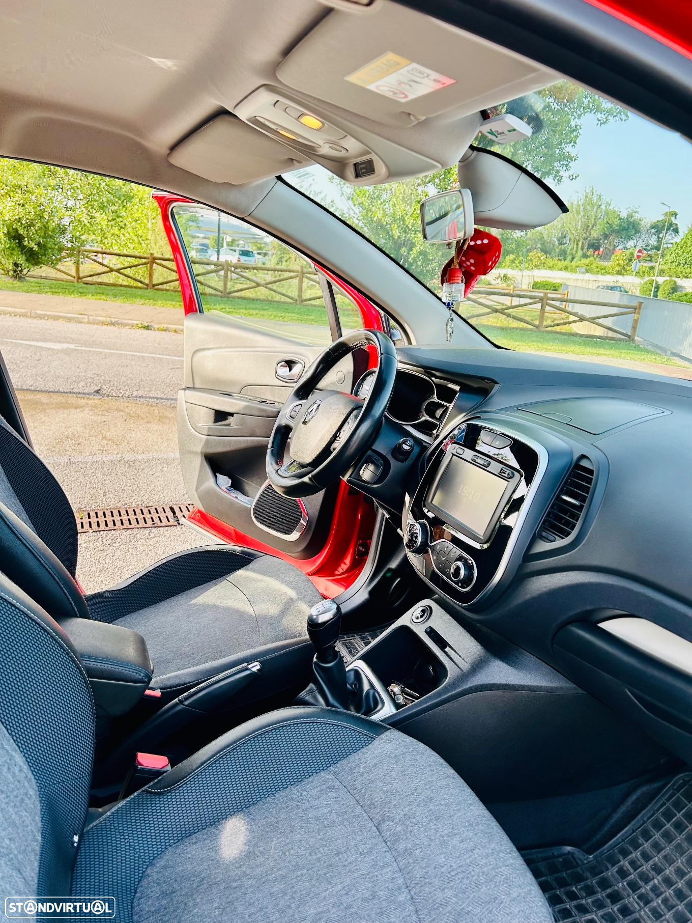 Renault Captur 0.9 TCE Exclusive - 3