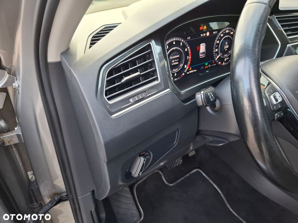 Volkswagen Tiguan - 13