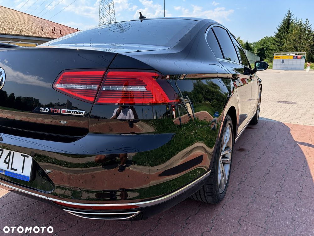Volkswagen Passat - 2