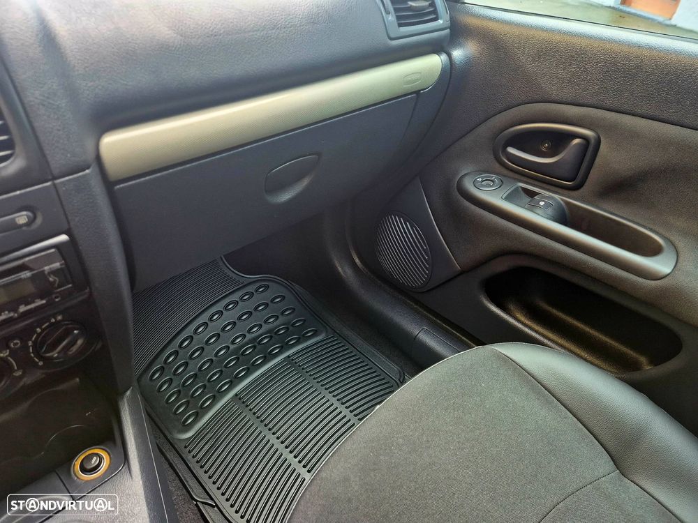 Renault Clio 1.5 DCi Van - 33