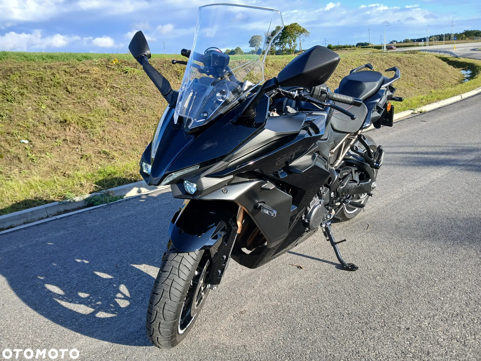 Suzuki GSX 1000 - 2