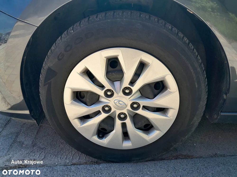 Hyundai i30 1.5 DPI Classic + - 27