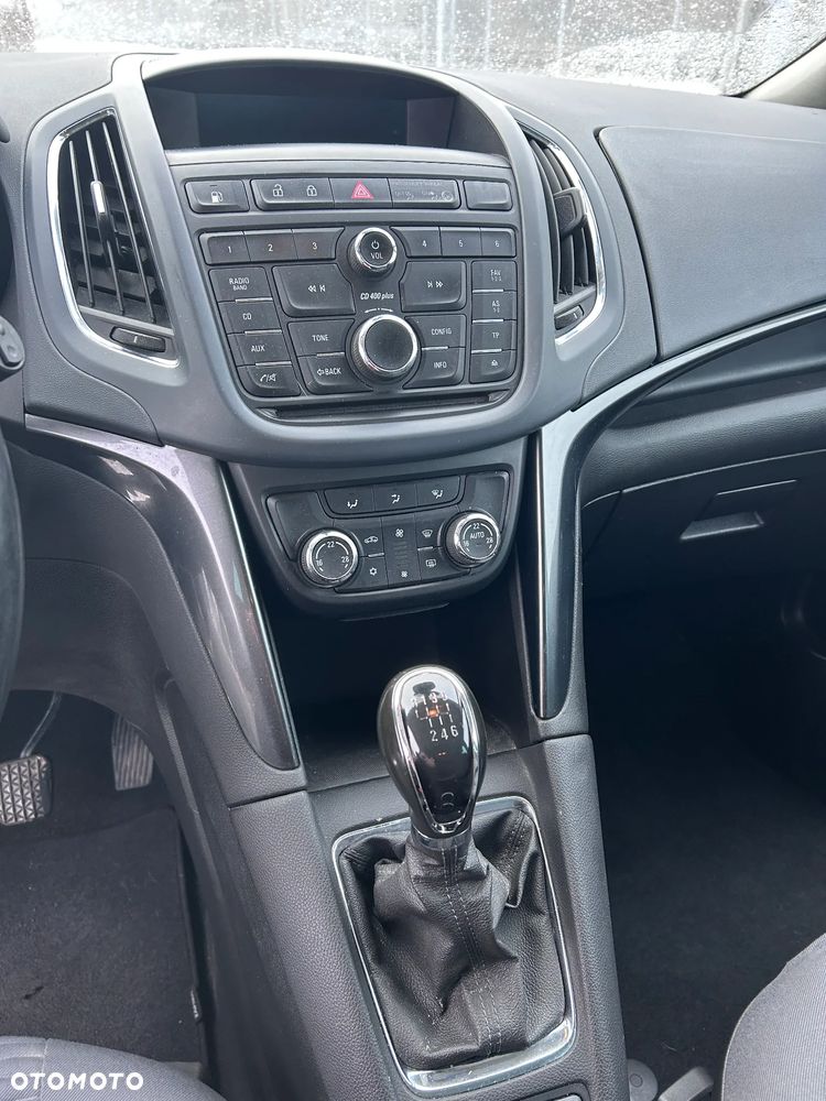 Opel Zafira - 15