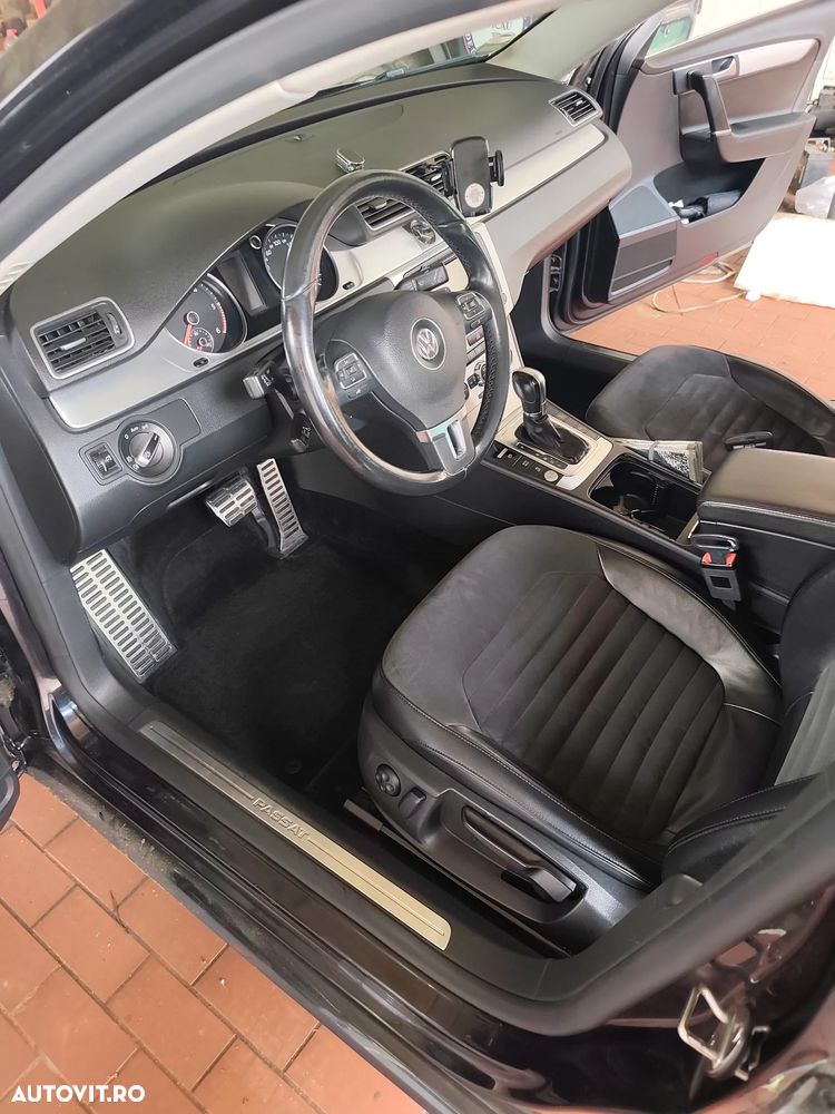 Volkswagen Passat 2.0 TDI BlueMotion Technology DSG Highline - 1