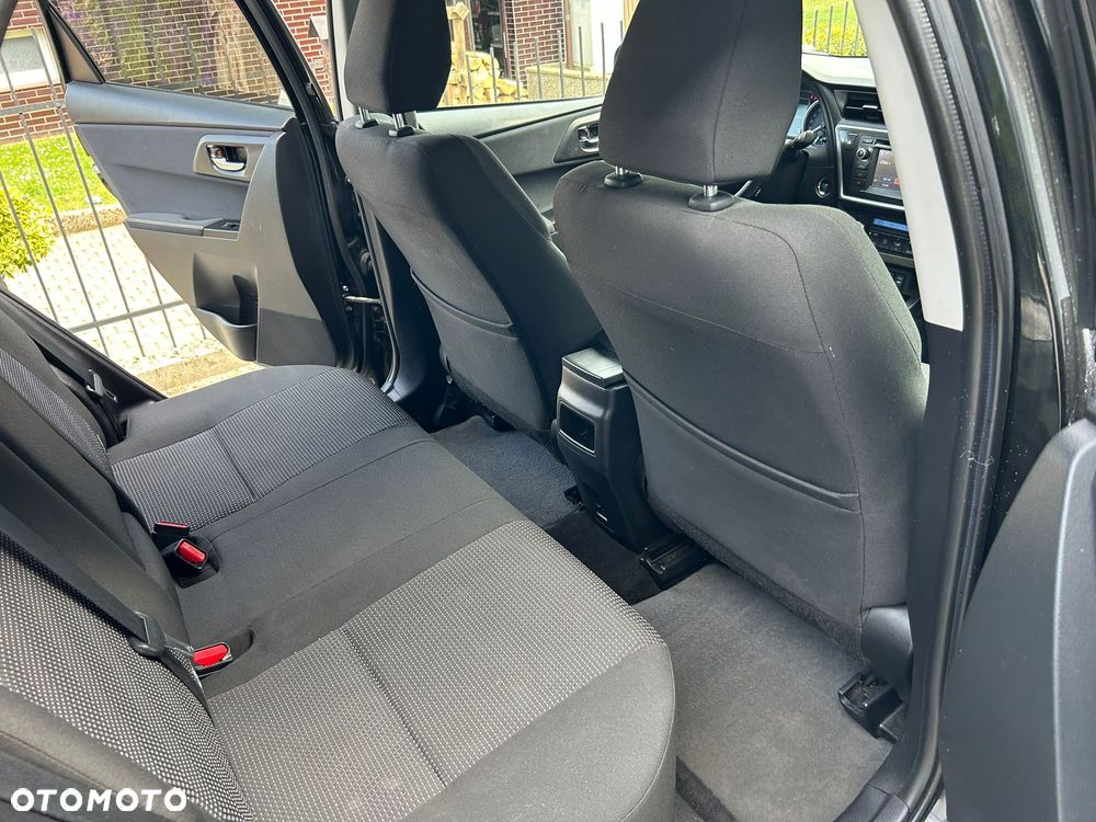 Toyota Auris 1.6 Prestige - 11