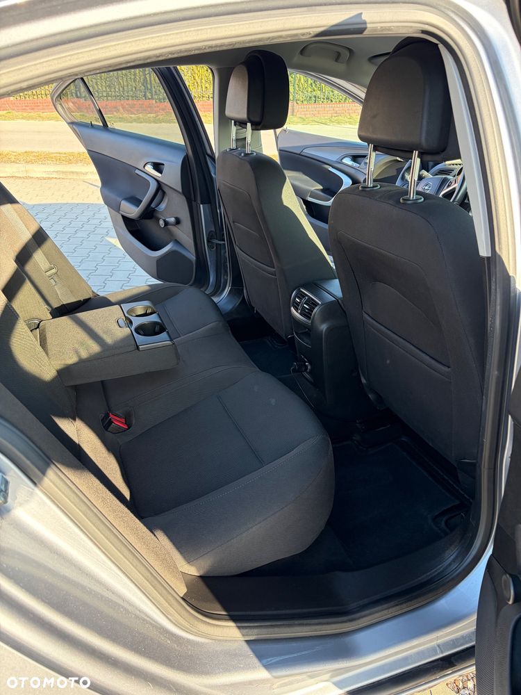 Opel Insignia - 9