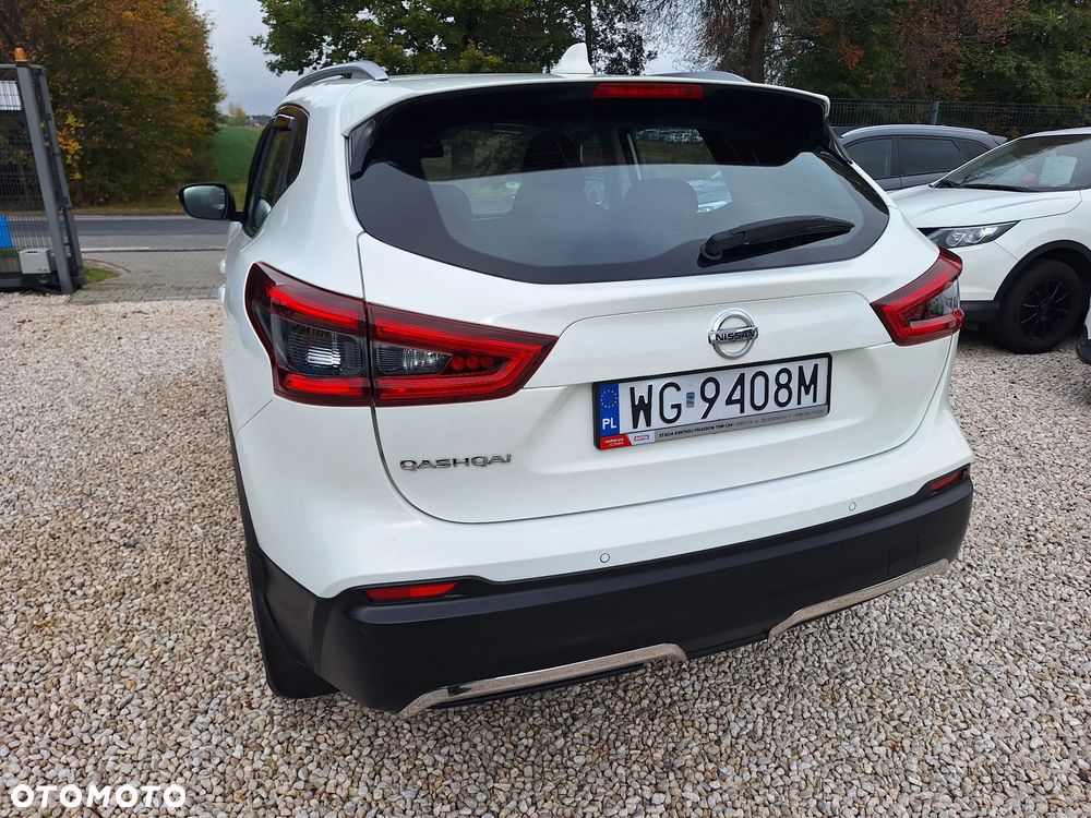 Nissan Qashqai 1.3 DIG-T SHIRO - 9