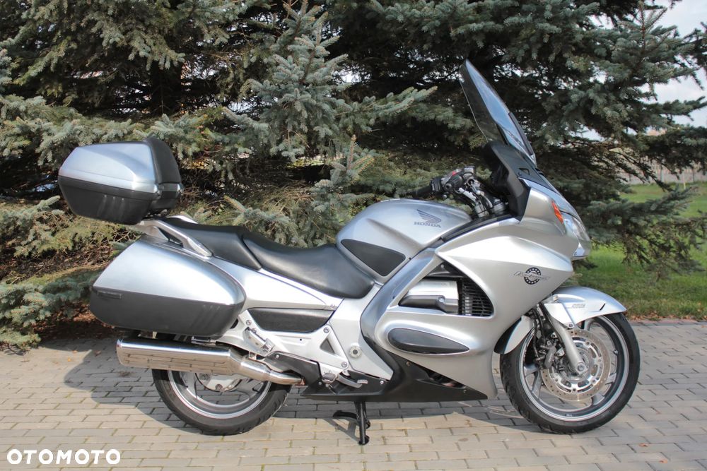 Honda ST - 3