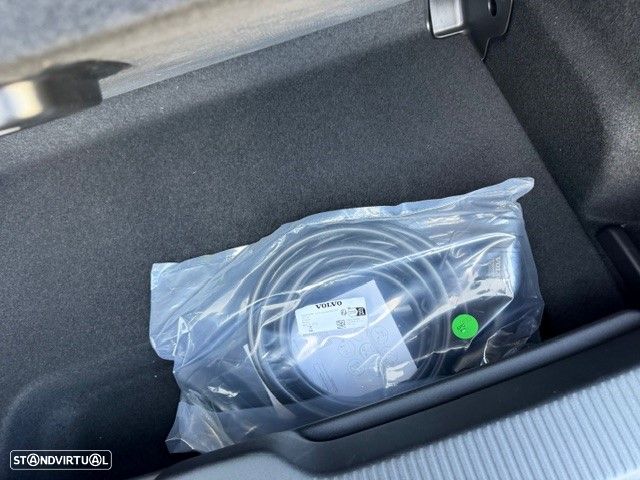 Volvo EX30 51 kWh Single Motor Black Edition - 8
