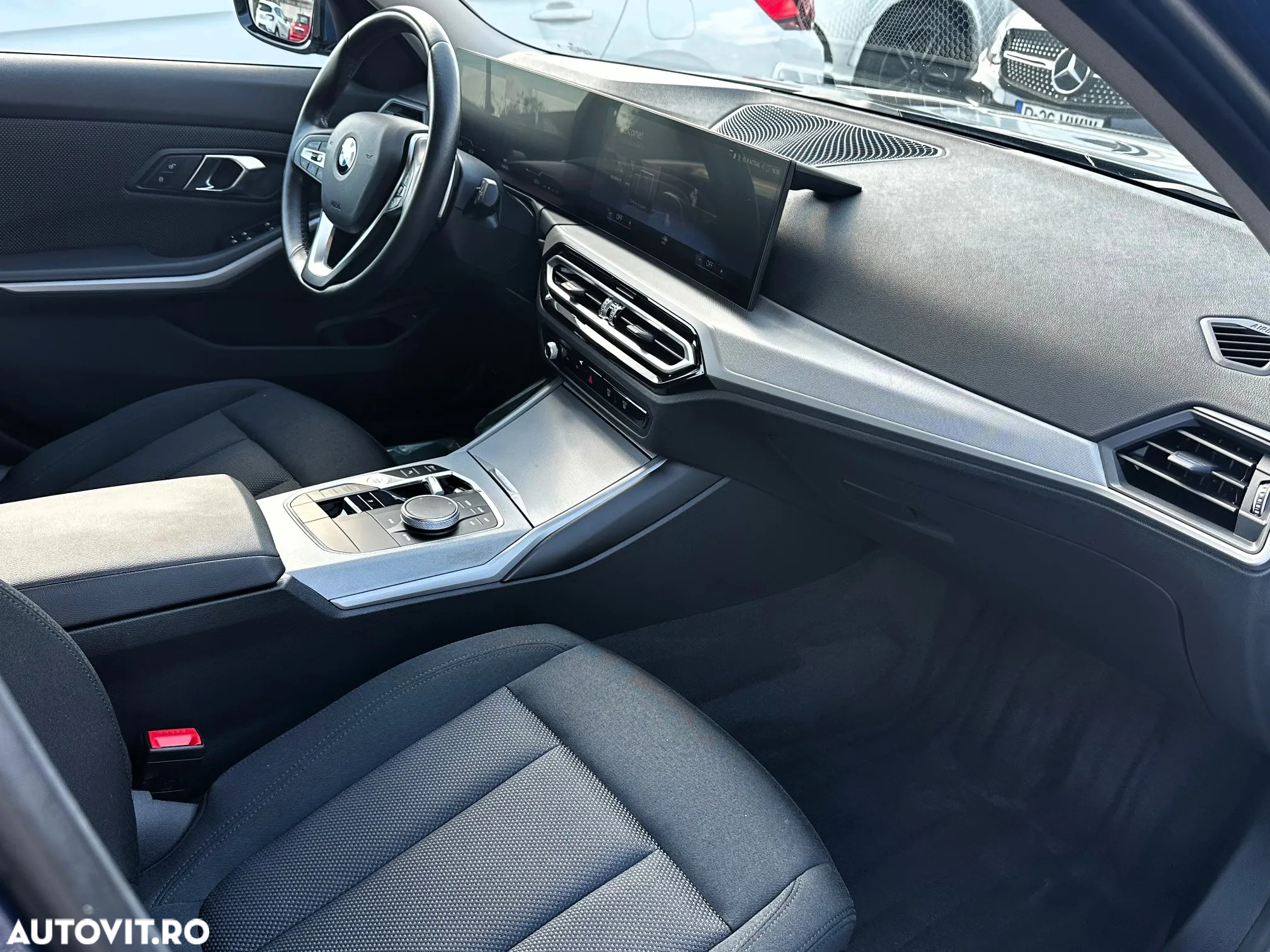 BMW Seria 3 318d Touring Aut. Sport Line - 12