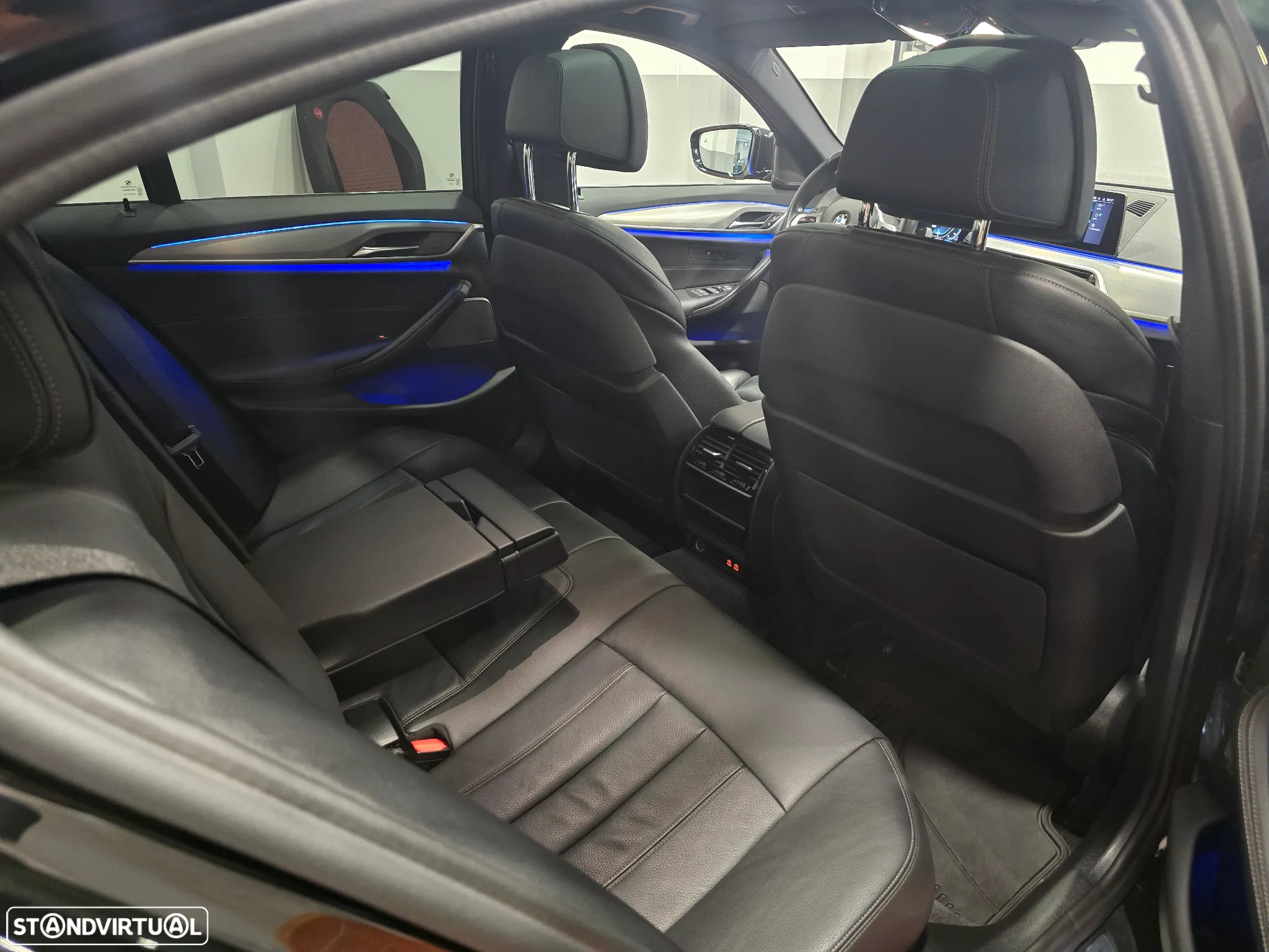 BMW 530 e iPerformance Pack M - 24