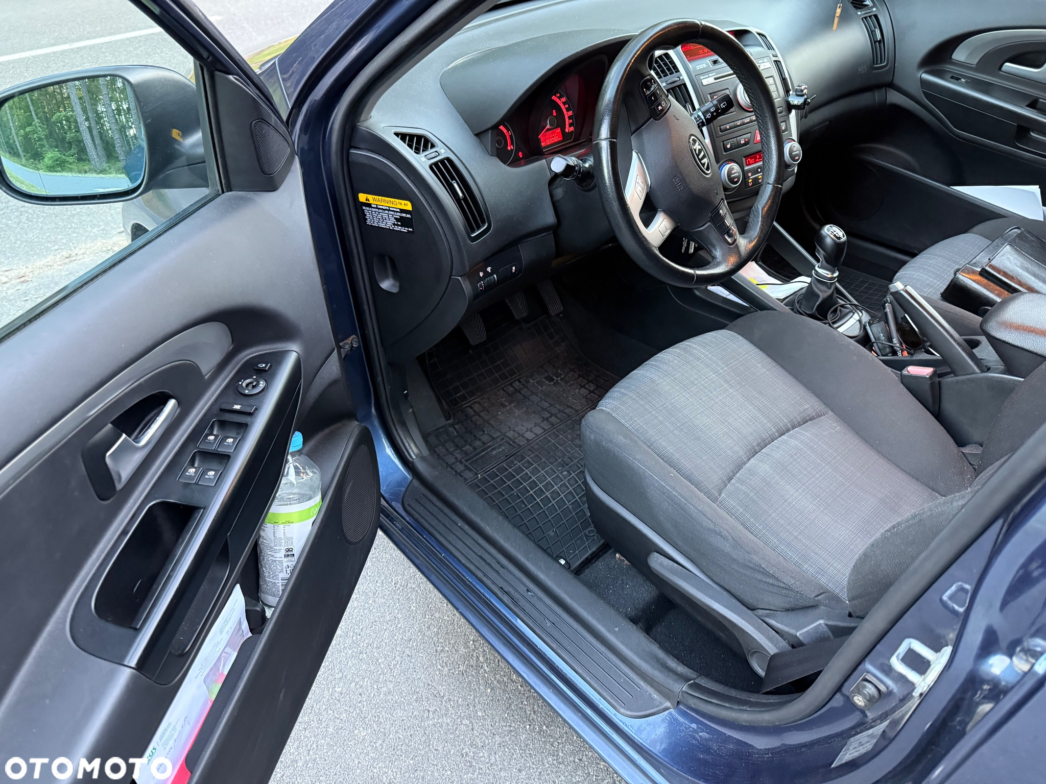 Kia Ceed 1.6 CRDi 128 Dream-Team Edition - 8