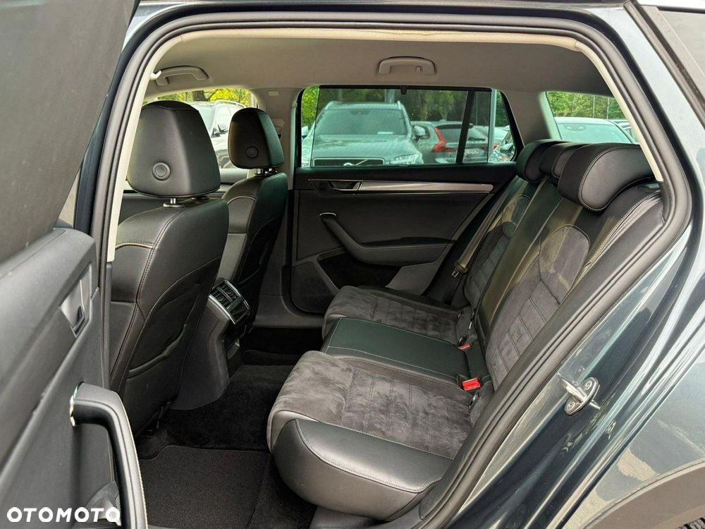 Skoda Superb 2.0 TDI SCR 4x4 Scout DSG - 18