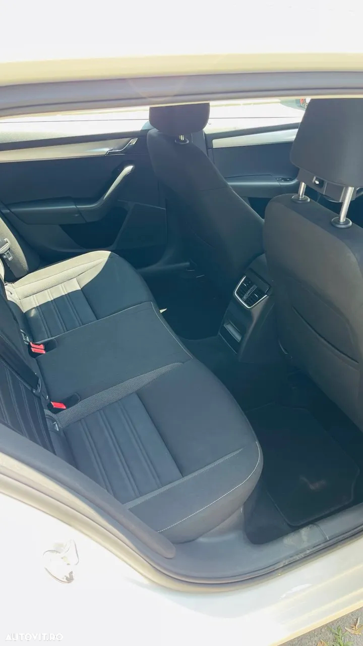 Skoda Octavia Combi 1.0 TSI Ambition - 9