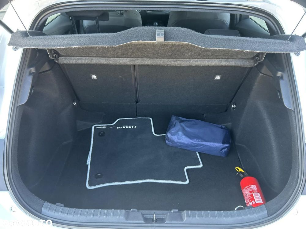 Toyota Corolla 1.8 Hybrid Comfort - 28