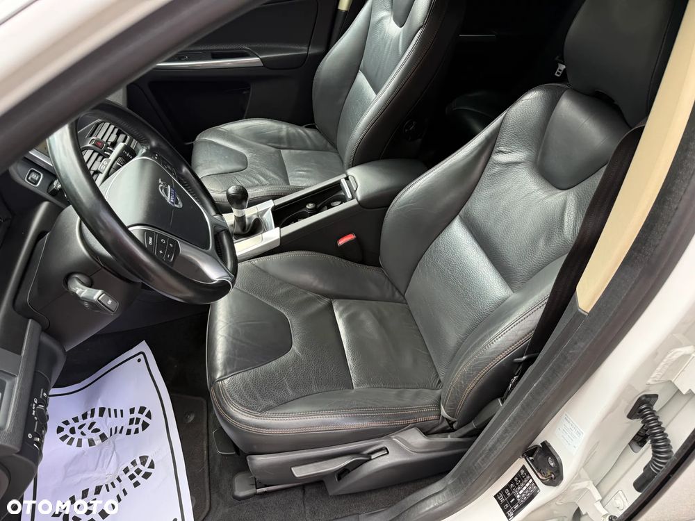 Volvo XC 60 D4 Summum - 28