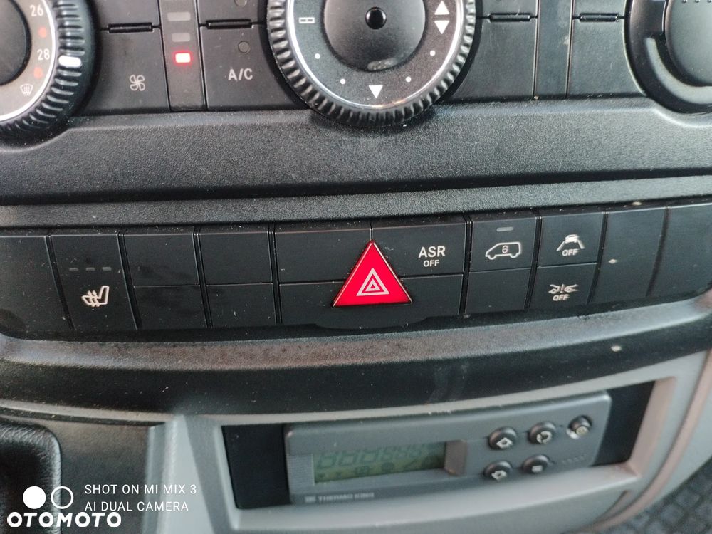 Mercedes-Benz Sprinter 319 - 29
