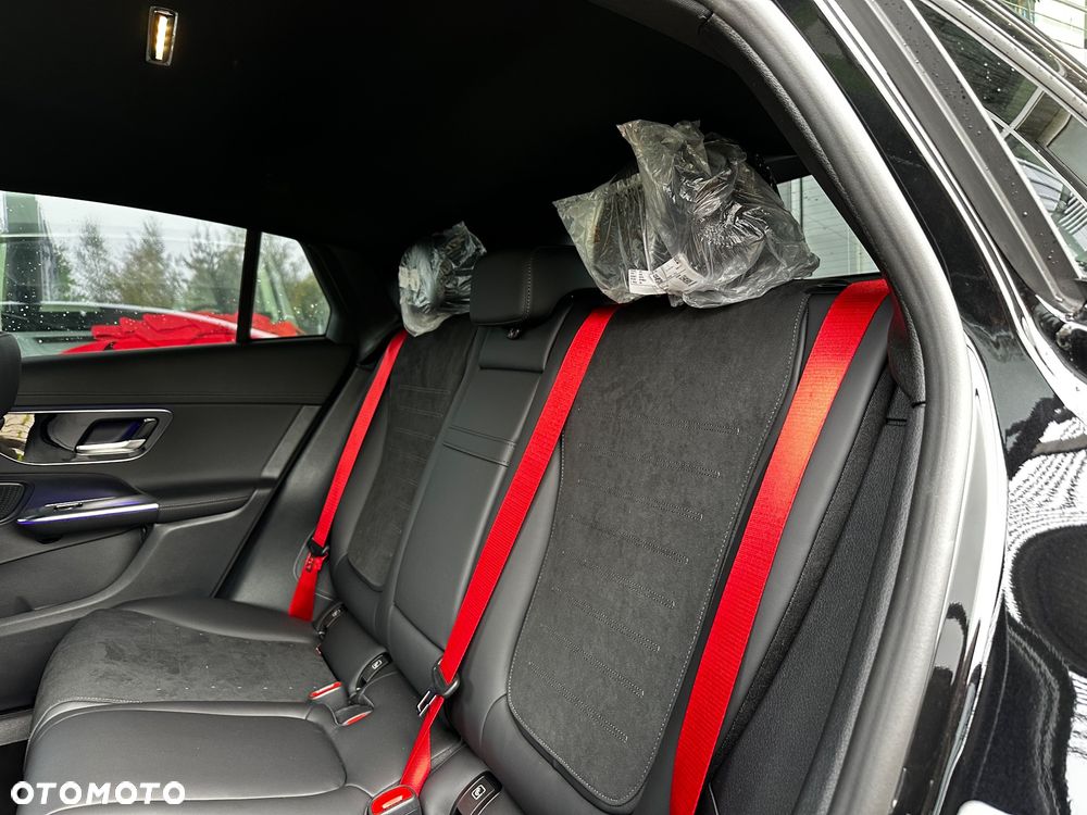 Mercedes-Benz GLC - 24