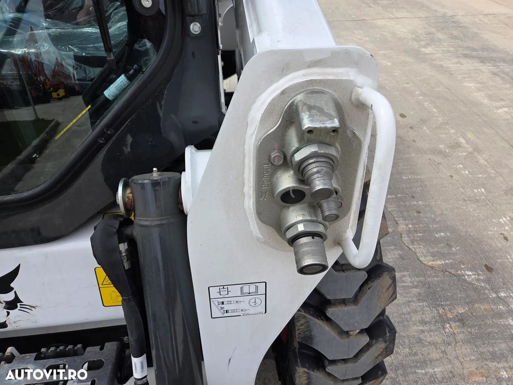 Bobcat S510, NOU 2025, ridica 810kg la 2,7t, ANVELOPE PLINE, Aer conditionat, usa cabina, motor Kubota 50CP, sist hidraulic suplimentar, cupa 1mc, furci, posibilitate leasing 5 ani-PROMOTIE 41.900 EUR+Tva - 11