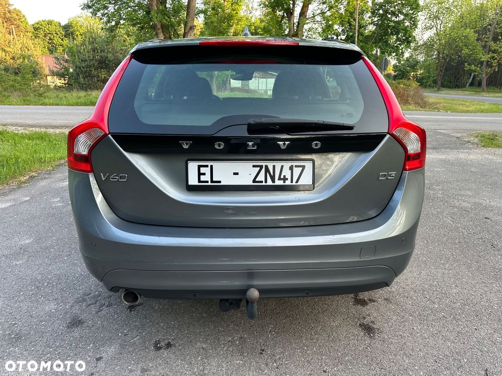 Volvo V60 D3 Geartronic Momentum - 11