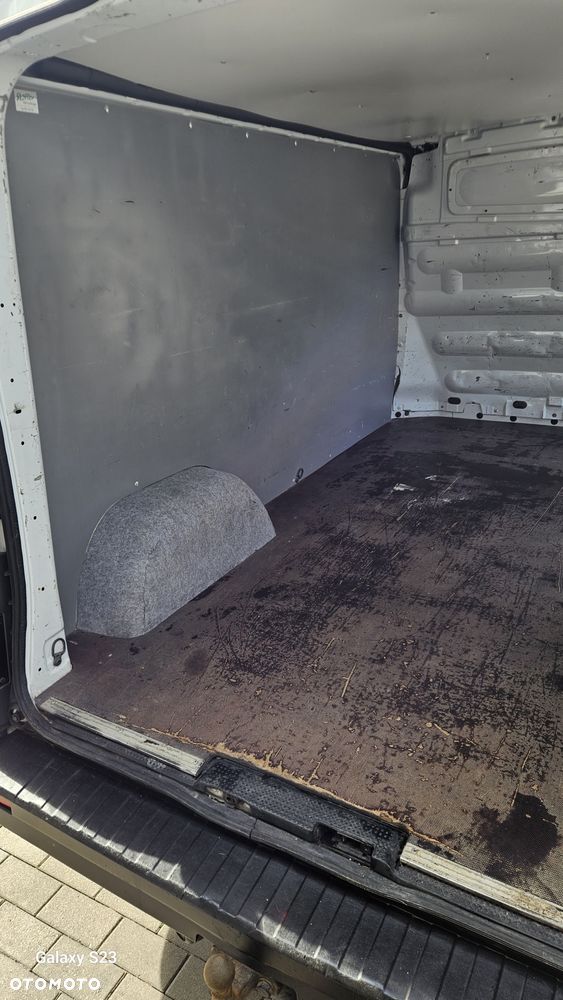 Opel Vivaro - 15