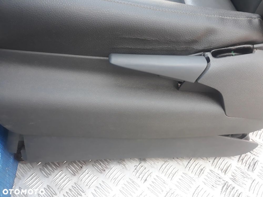 FOTEL KIEROWCY LEWY PRZÓD VOLKSWAGEN TOUAREG 7L  2006r - 8