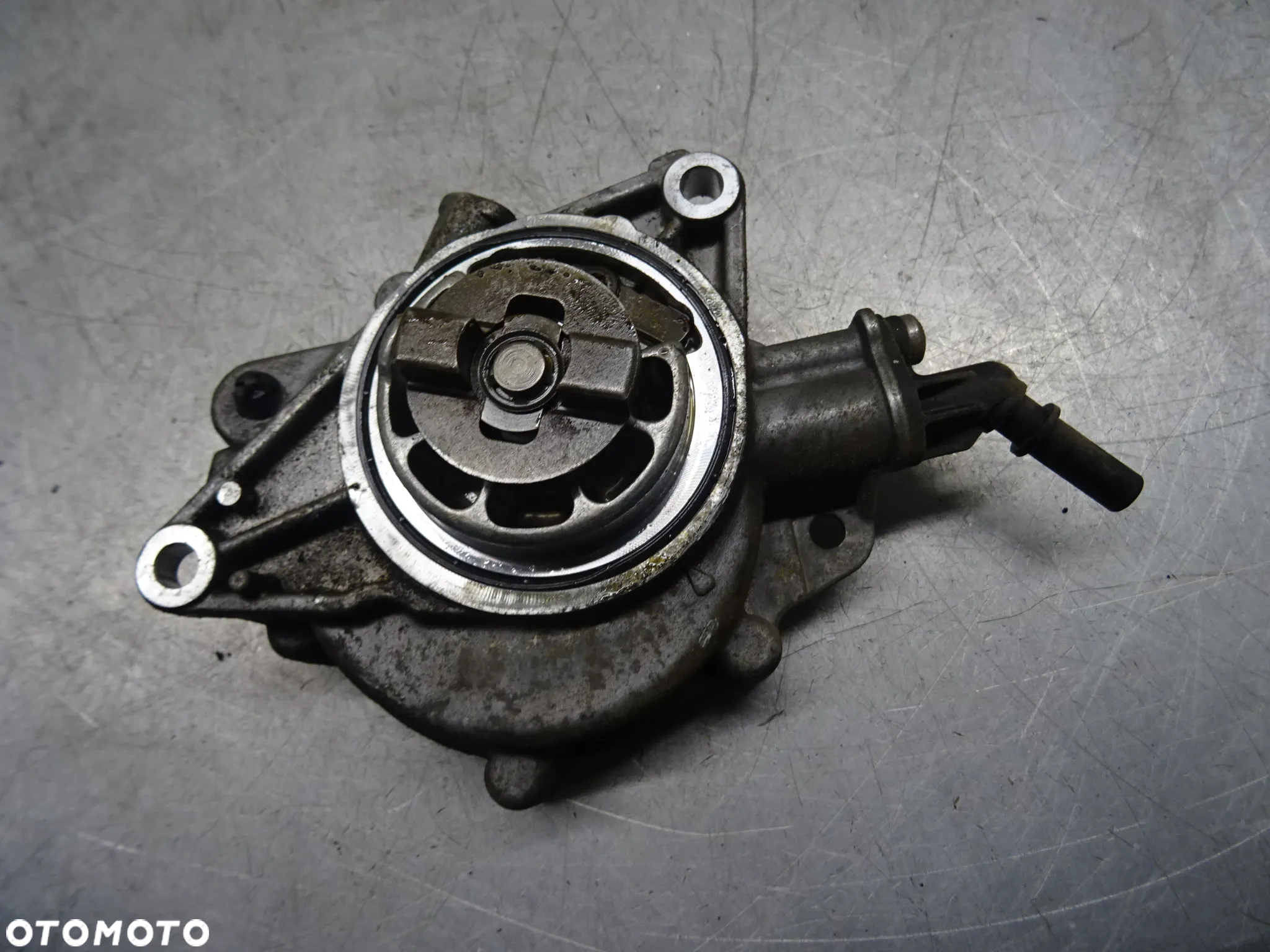 CITROEN C4 II 1.4 VTI POMPA VACUM 7597920 - 2