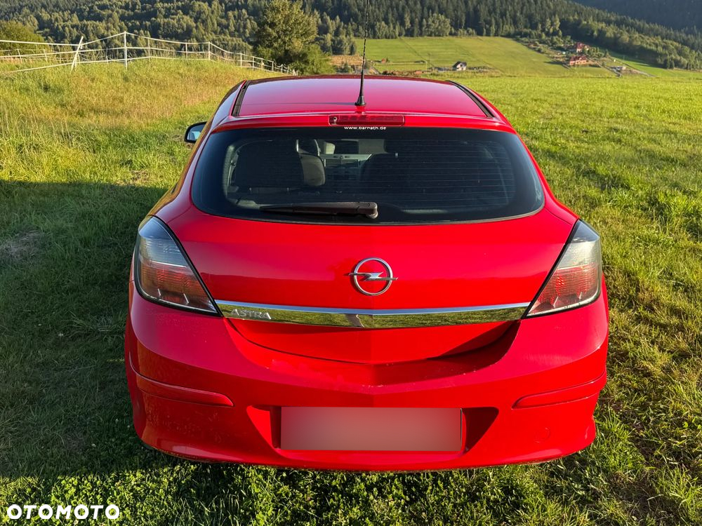 Opel Astra GTC 1.4 - 4
