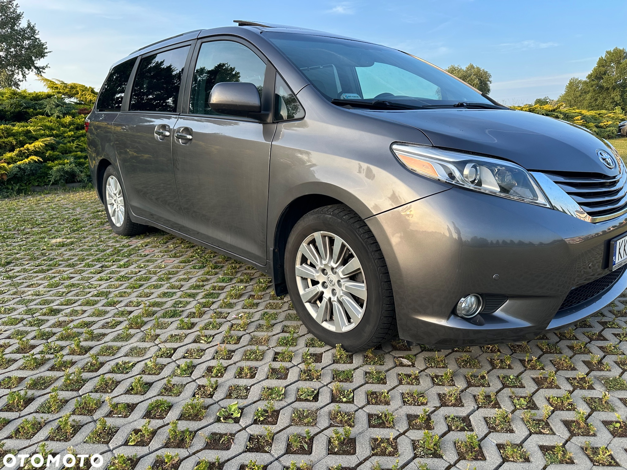 Toyota Sienna 3.5 V6 XLE AWD - 5