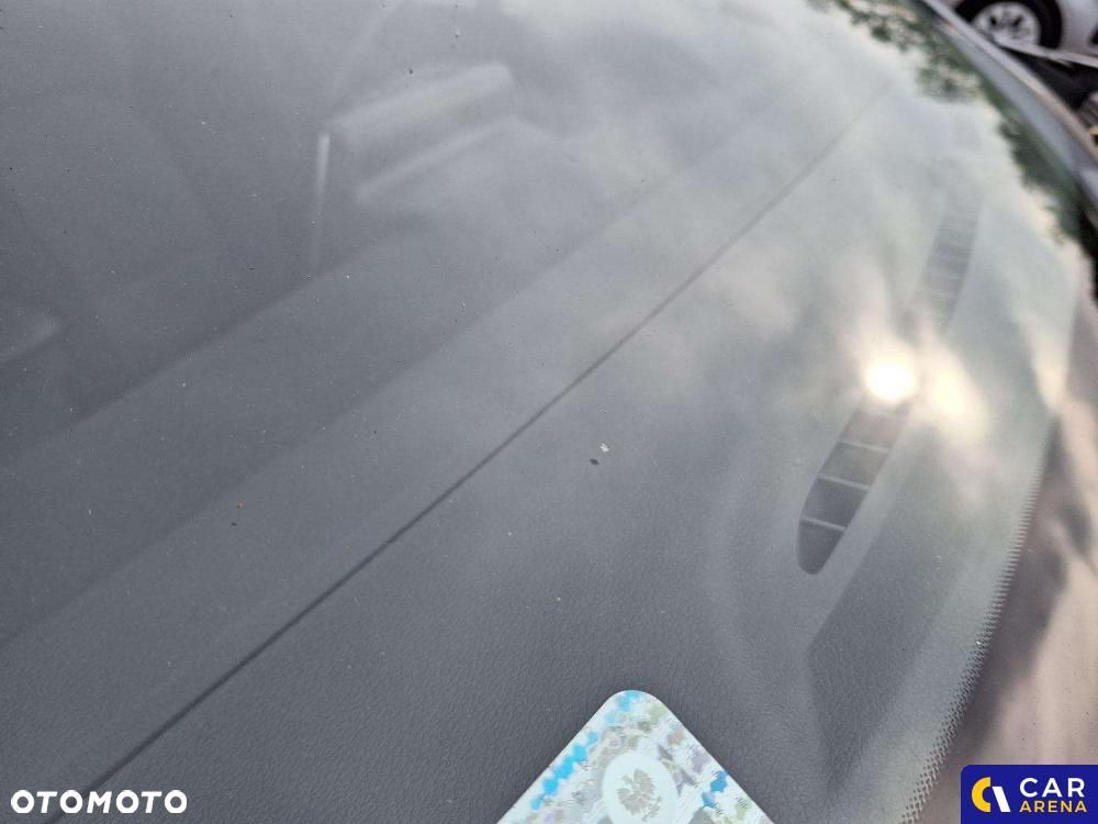 Hyundai i30 1.5 DPI Classic + - 16