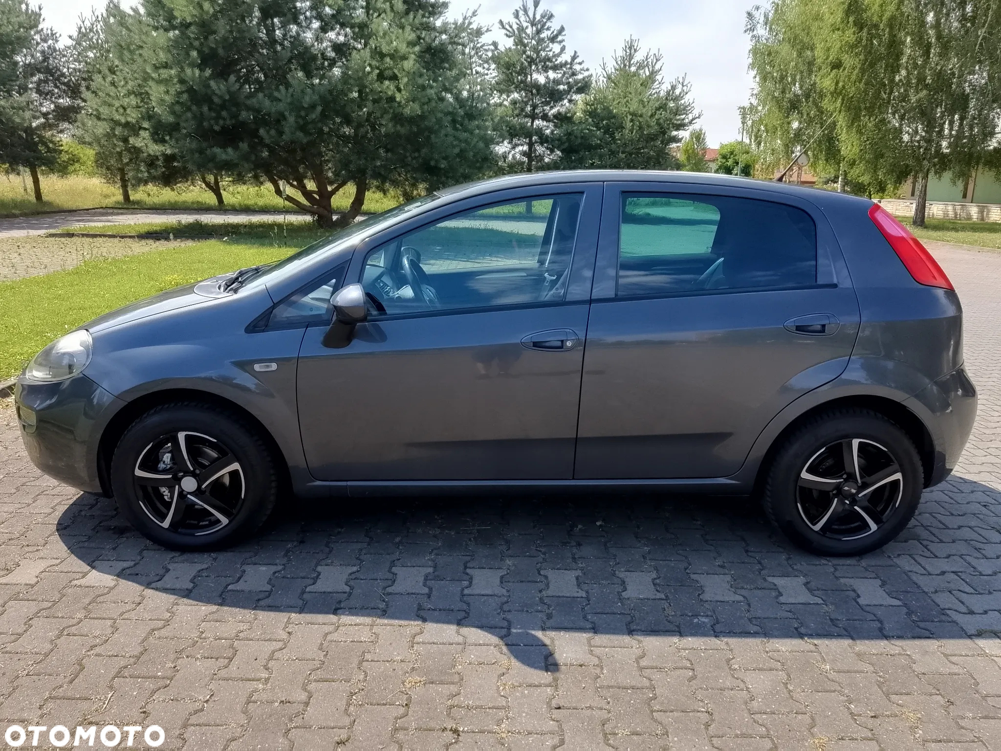 Fiat Punto 1.4 Easy Pakiet Easy Plus S&S - 9