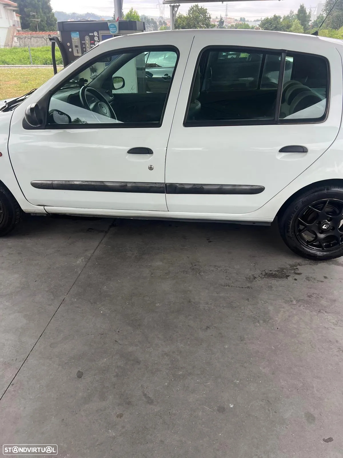 Renault Clio 1.5 dCi Authentique - 4