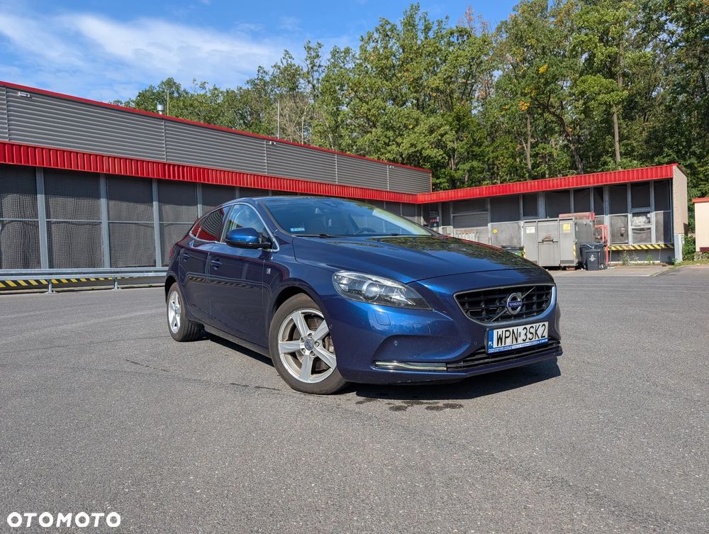 Volvo V40 D4 Drive-E Ocean Race - 1