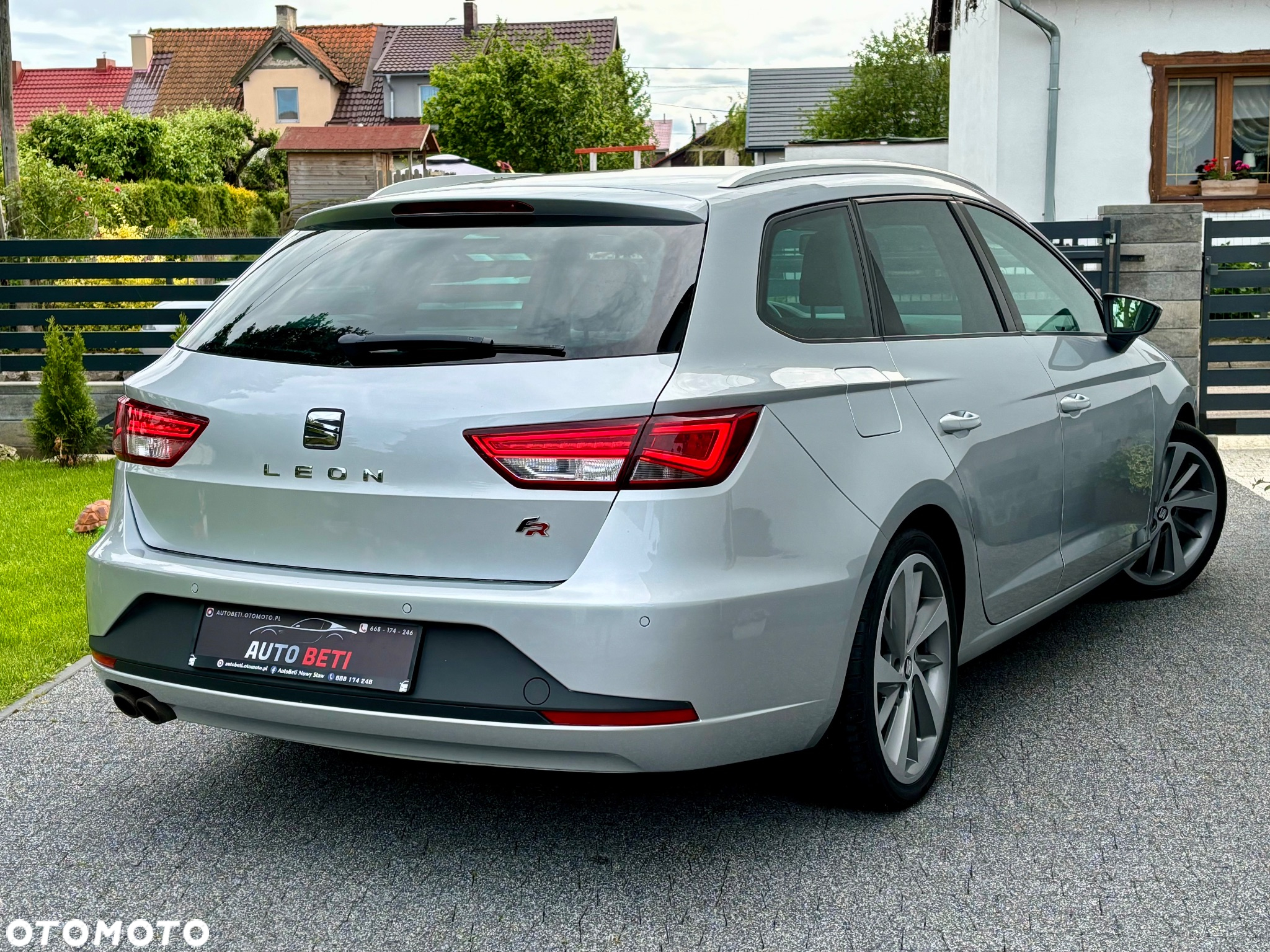 Seat Leon ST 1.8 TSI Start&Stop DSG FR - 4