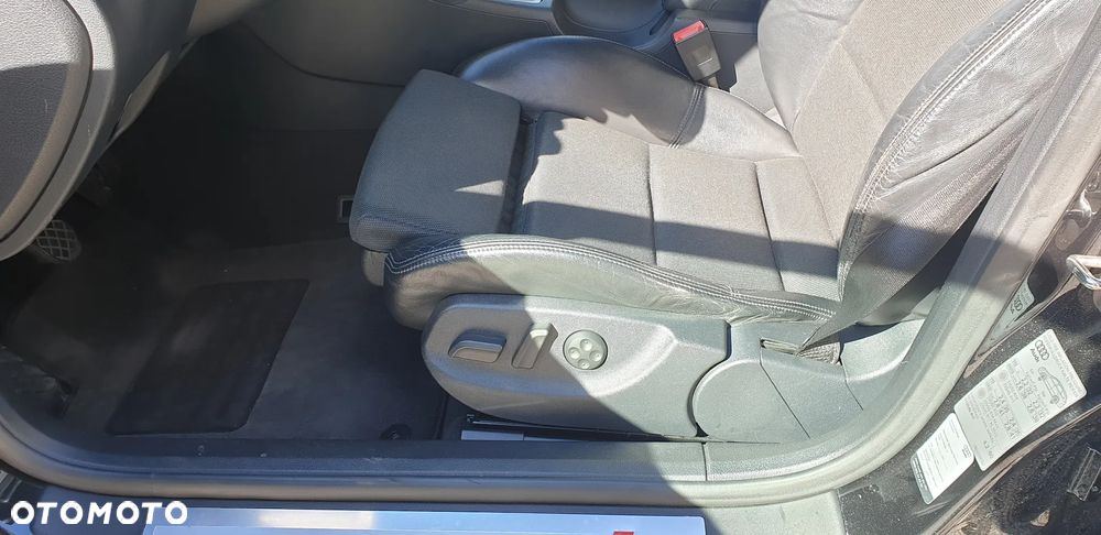 Audi A4 Avant 2.0 TDI - 17