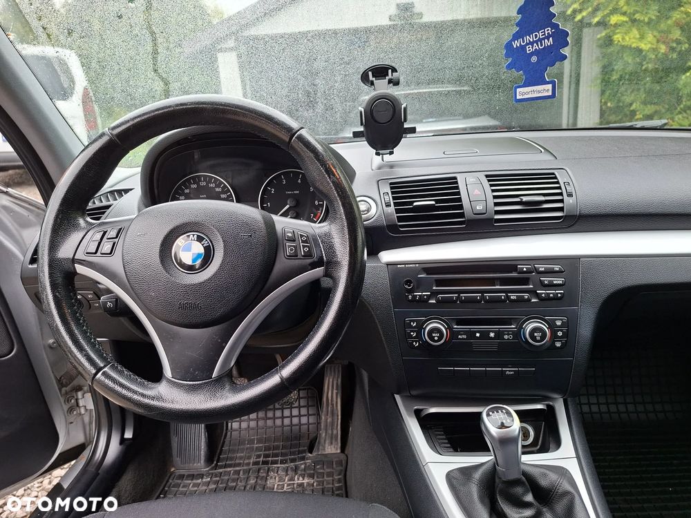 BMW Seria 1 118i - 6