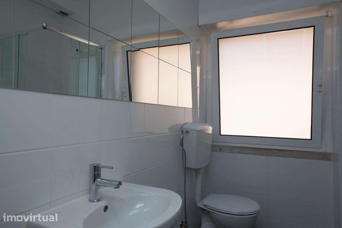 Quarto - localizado em Montes Claros Coimbra - Grande imagem: 4/25