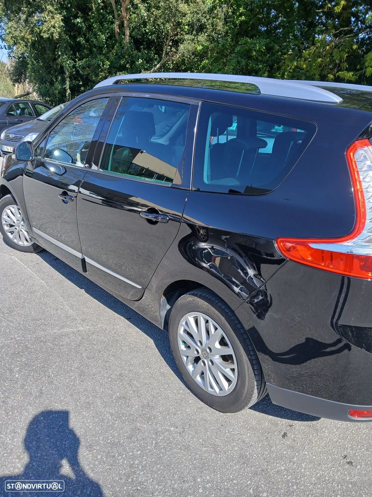 Renault Grand Scénic 1.5 dCi Luxe SS - 2