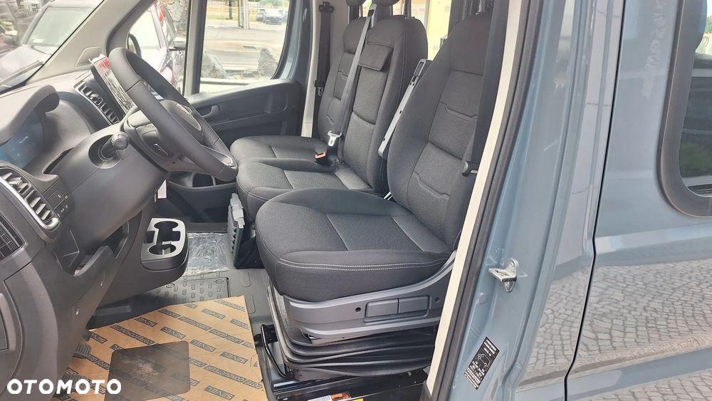 Peugeot Boxer Podwójna Kabina L4 2.2 H3-POWER 180KM MT6 Euro 6E DMC 3.5t Heavy Rozstaw osi 4035mm - 26