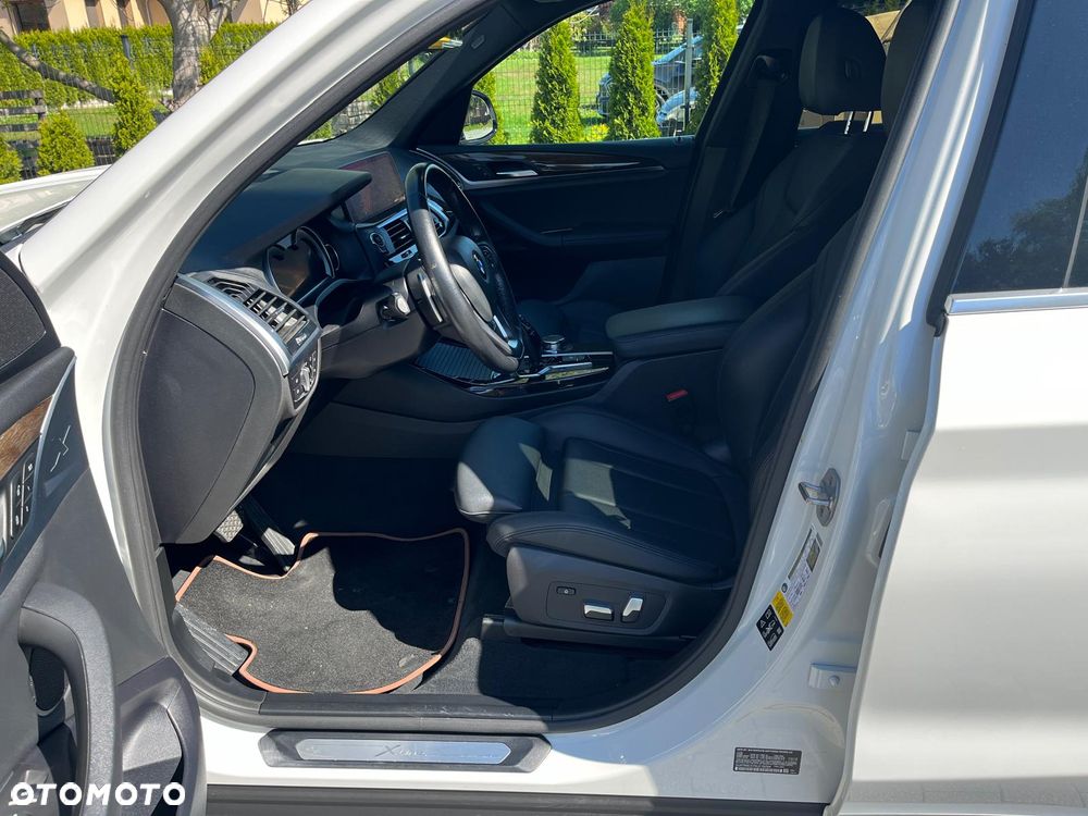BMW X3 xDrive30i xLine - 11